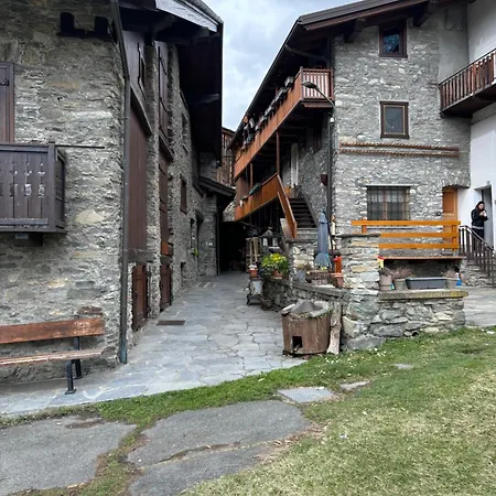 Alpino Апартаменты Ла-Саль